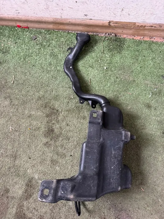 Washer Reservoir Mercedes A W176 B W246 CLA C117 GLA X156 A2468690020 image 2