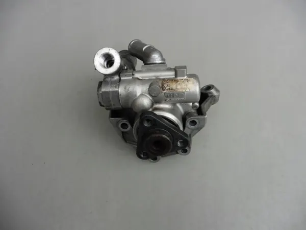 Pompe de direction OEM 8K0145156L pour Audi S4 B8 image 3