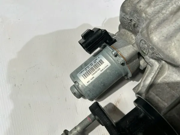 Caixa de transferência Ford OEM L1M37A195AE - Usada image 4