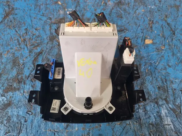 KIA VENGA 09-14 Climatronic Paneel image 2