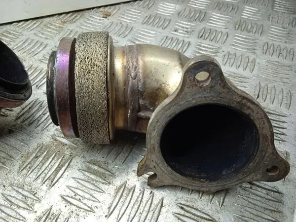 Mercedes-Benz OEM A2114900236 Katalysaattorisuodatin image 3