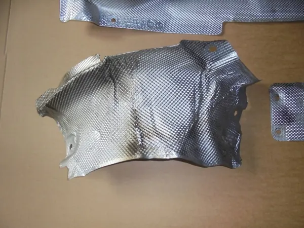 Escudo térmico escape OEM 7059365 para BMW 3 E90/E91 image 3