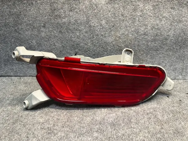 Farol de nevoeiro direito Mazda CX-3 2015-2021 OEM DB3E51650 image 2