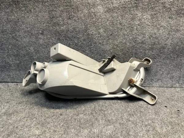 Farol de nevoeiro direito Mazda CX-3 2015-2021 OEM DB3E51650 image 4