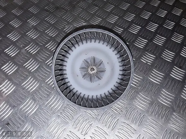 Lämmityspuhallin OEM 151011e Toyota Corolla Versolle image 2