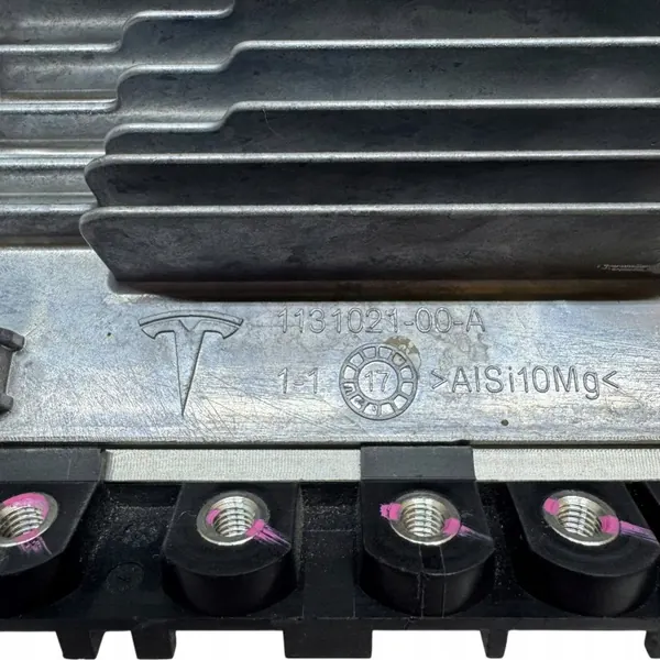 Tesla Model S 2016 Vakionopeussäädin OEM 113102100A image 9