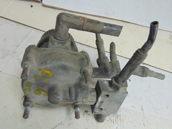 Válvula Volvo FL6 220 OEM 0481026021 - Usado image 3