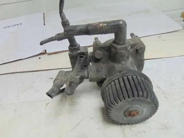 Válvula Volvo FL6 220 OEM 0481026021 - Usado image 5