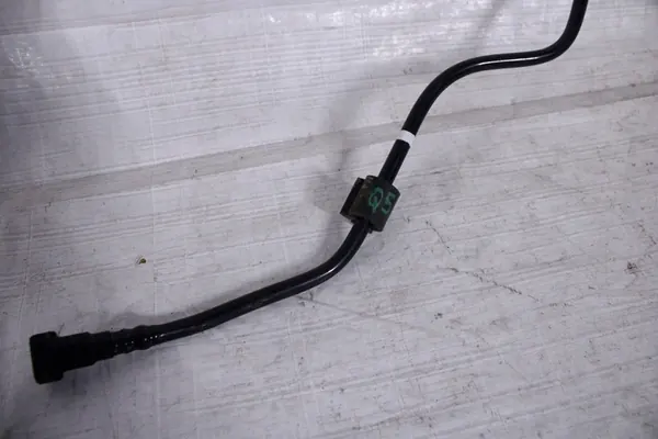 AUDI Q5 Brandstofslang 8R0201220A image 2