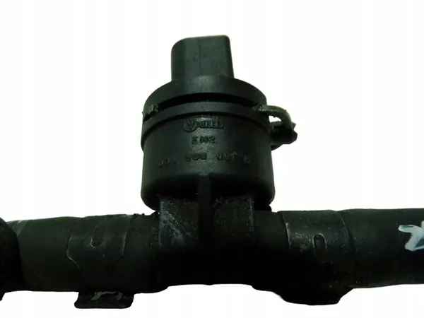 Manguera Drenaje Techo Descapotable OEM 038906081 - VW image 4