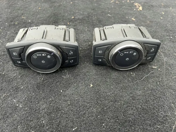 Ford Mondeo Mk5 Fusion Commodo Phares DG9T-13D061-FEW image 2