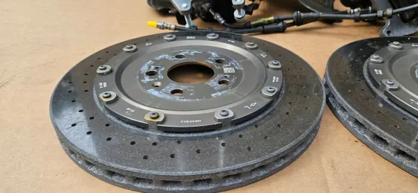 Étriers & Disques OEM 4G8615601D pour Audi RS7/RS6 image 9