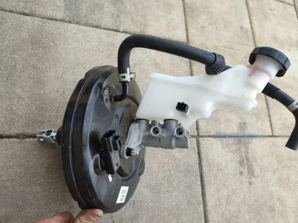 Servo Pompe Frein OEM CCY28 pour Kia Stonic Lift image 5