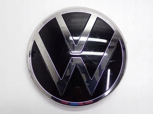 Emblema OEM 5H0053601D para VW Golf VIII - Usado image 2