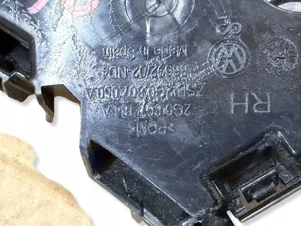 OEM 2G0807184A Strålkastarglidsats för VW Polo VI image 3