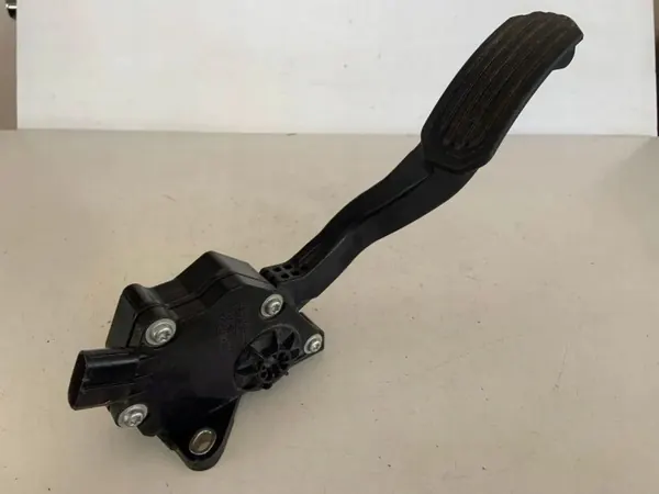 Toyota Venza gaspedaal OEM 7811033020 - 2.7L 2010 image 2