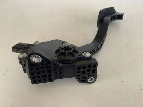 Toyota Venza gaspedaal OEM 7811033020 - 2.7L 2010 image 3