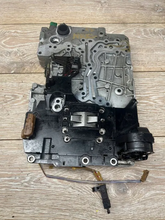 Mecatrónica de caja BMW OEM 1102427143 image 4