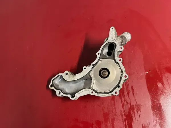 VOYAGER TOWN CARAVAN 11-19R 3.6 VATTENPUMP MOPAR image 2