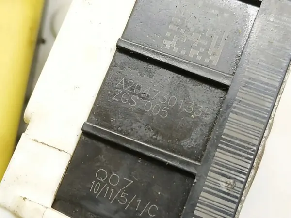 Bakdörrlås Vänster Sida Mercedes-Benz E W212 A2047301335 image 5