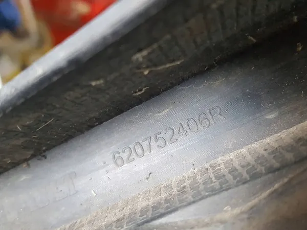 Renault OE 620752406R cornice faro image 4