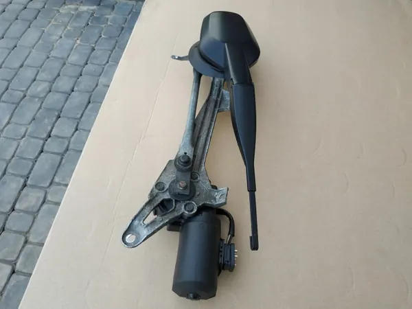 Mercedes W201 Ruitenwissermotor OEM 2018203442 Voor image 3