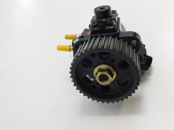 OEM 0445010128 ruiskutuspumppu Opel 1.9 CDTI:lle image 4