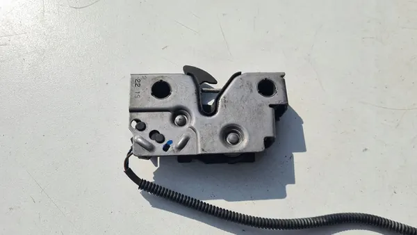 Volkswagen OE Motorhuv Lock 2K5823509E image 2