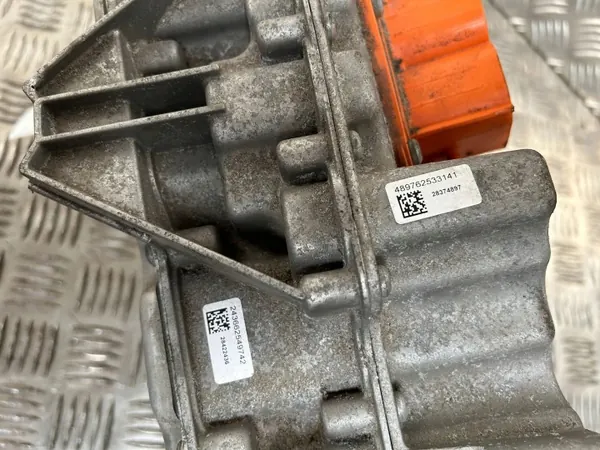 Volvo XC90 2018 Omvormer OEM 31673051 image 3