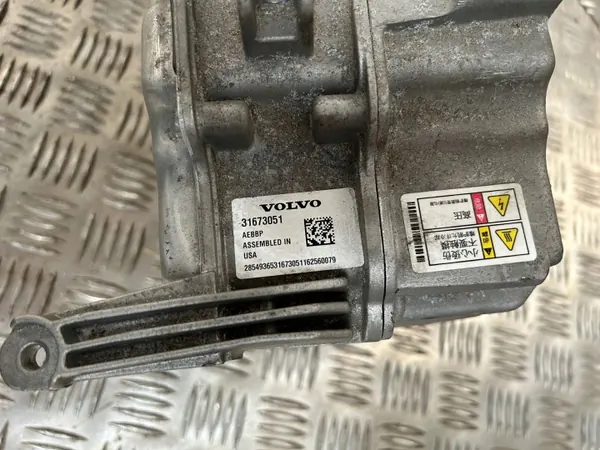 Volvo XC90 2018 Omvormer OEM 31673051 image 4