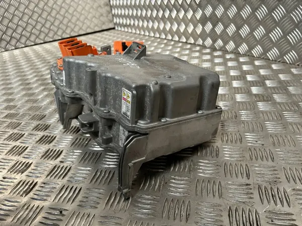 Volvo XC90 2018 Omvormer OEM 31673051 image 6