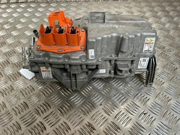 Volvo XC90 2018 Omvormer OEM 31673051 image 7