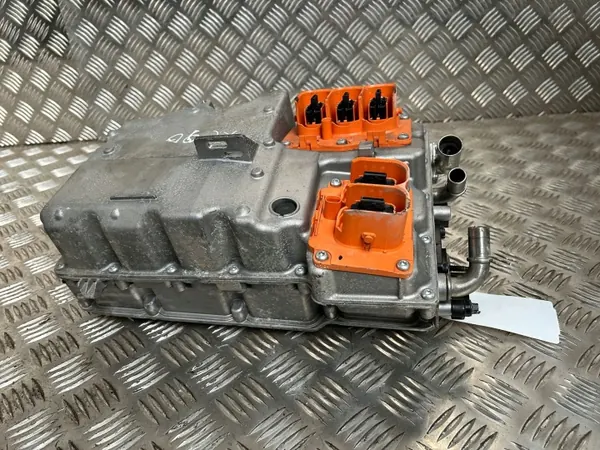 Volvo XC90 2018 Omvormer OEM 31673051 image 8