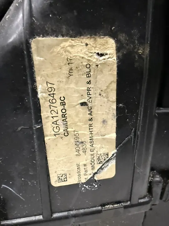 Chauffage Chevrolet Camaro 16- 84041957 image 3