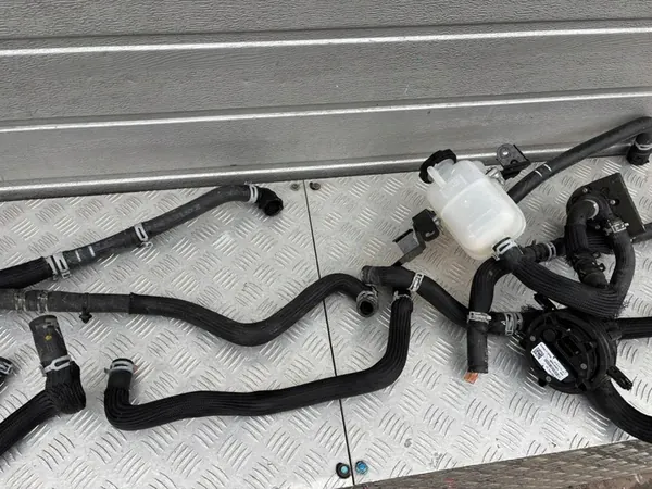 OPEL AMPERA-E BOLT Vattenslangset Extra Pump 13597899 image 3