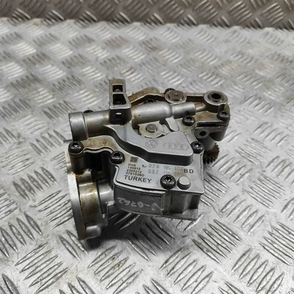 Begagnad oljepump OEM 057115105 för Bentley Continental image 3