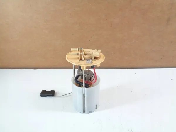 Renault Master 3 Polttoainepumpun kelluke OEM 172028505R image 2