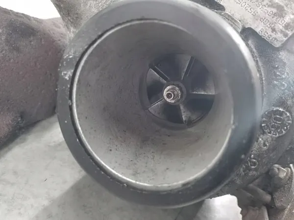 Turbo com Coletor OEM 55205350 para Opel Zafira B image 5