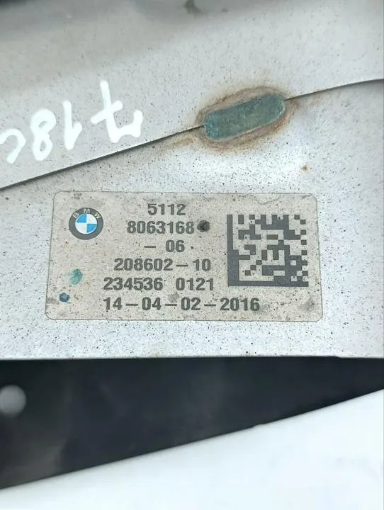 BMW 7-sarja 2016 äänenvaimenninpää OEM 8063168 image 9