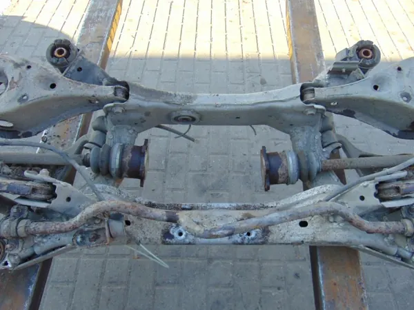 OEM IFX3535EU1 Hinterachsschwinge für Infiniti FX35 image 4