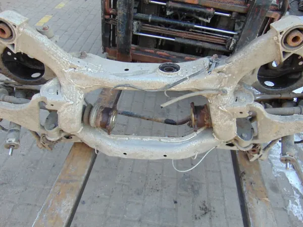 OEM IFX3535EU1 Hinterachsschwinge für Infiniti FX35 image 5