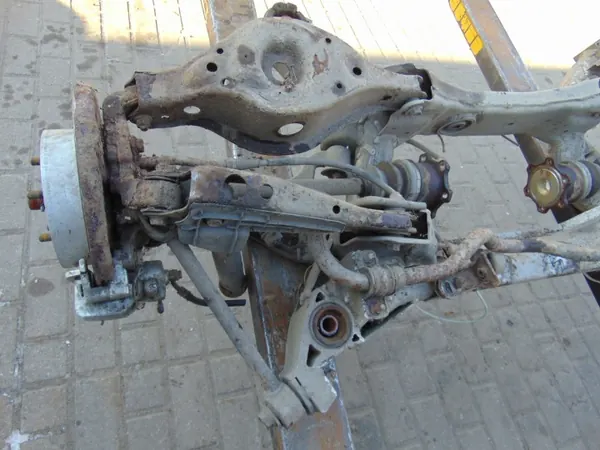 OEM IFX3535EU1 Hinterachsschwinge für Infiniti FX35 image 8