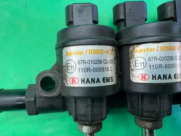 Hana EMS H2002-4CYL LPG Einspritzer + Schiene (Gebraucht) image 3