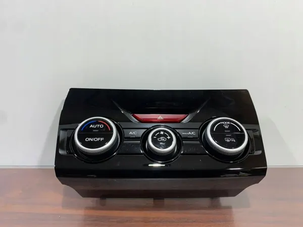 Subaru Forester V ilmastointipaneeli OEM 72311SJ450 image 2