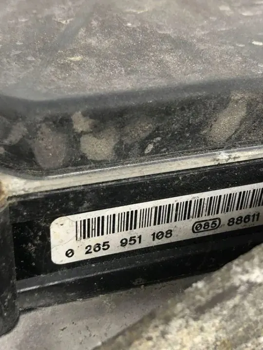 ABS-pumppu OEM A0014467989 Mercedes-Benz 2.15L Diesel image 4