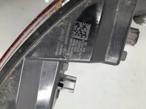 Luz de marcha-atrás esquerda traseira Captur II OEM 265855239R image 4