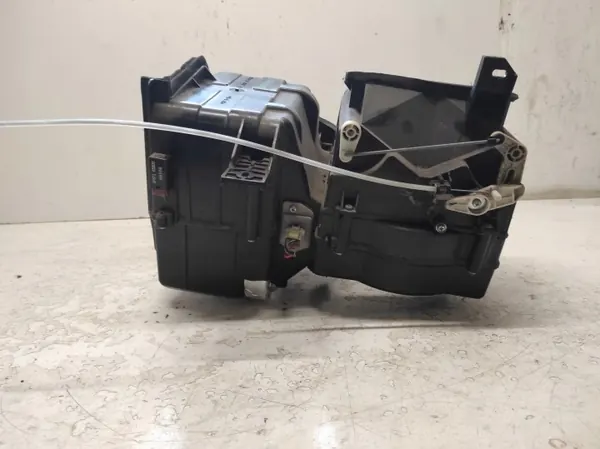 Subaru Forester I lämmitysydin OEM RTEKO PAW1126 image 3