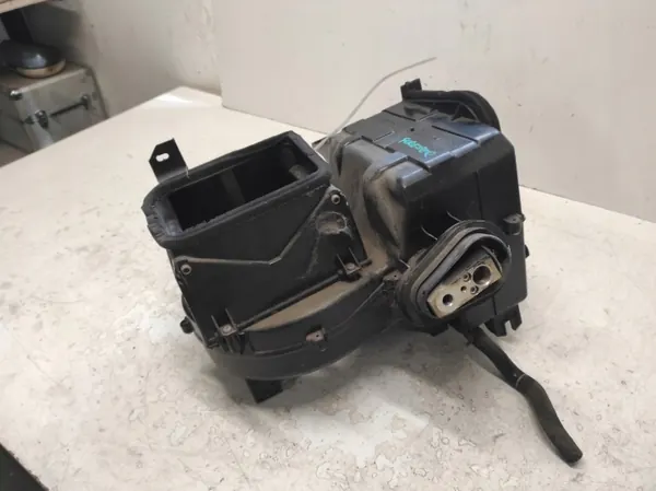 Subaru Forester I lämmitysydin OEM RTEKO PAW1126 image 4