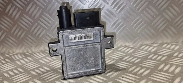 BMW E60 E70 3.0 D Gloeika Relay Module E2110022360 image 6