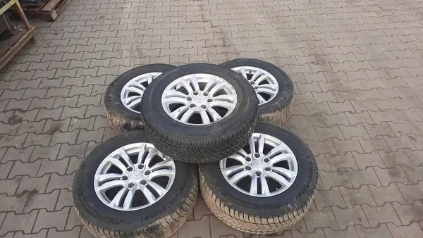 Set di ruote Mitsubishi Pajero IV + di riserva 265/60/18 image 2
